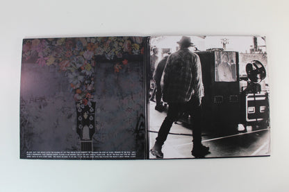 Neil Young - Noise & Flowers on Reprise Neil Young Archives